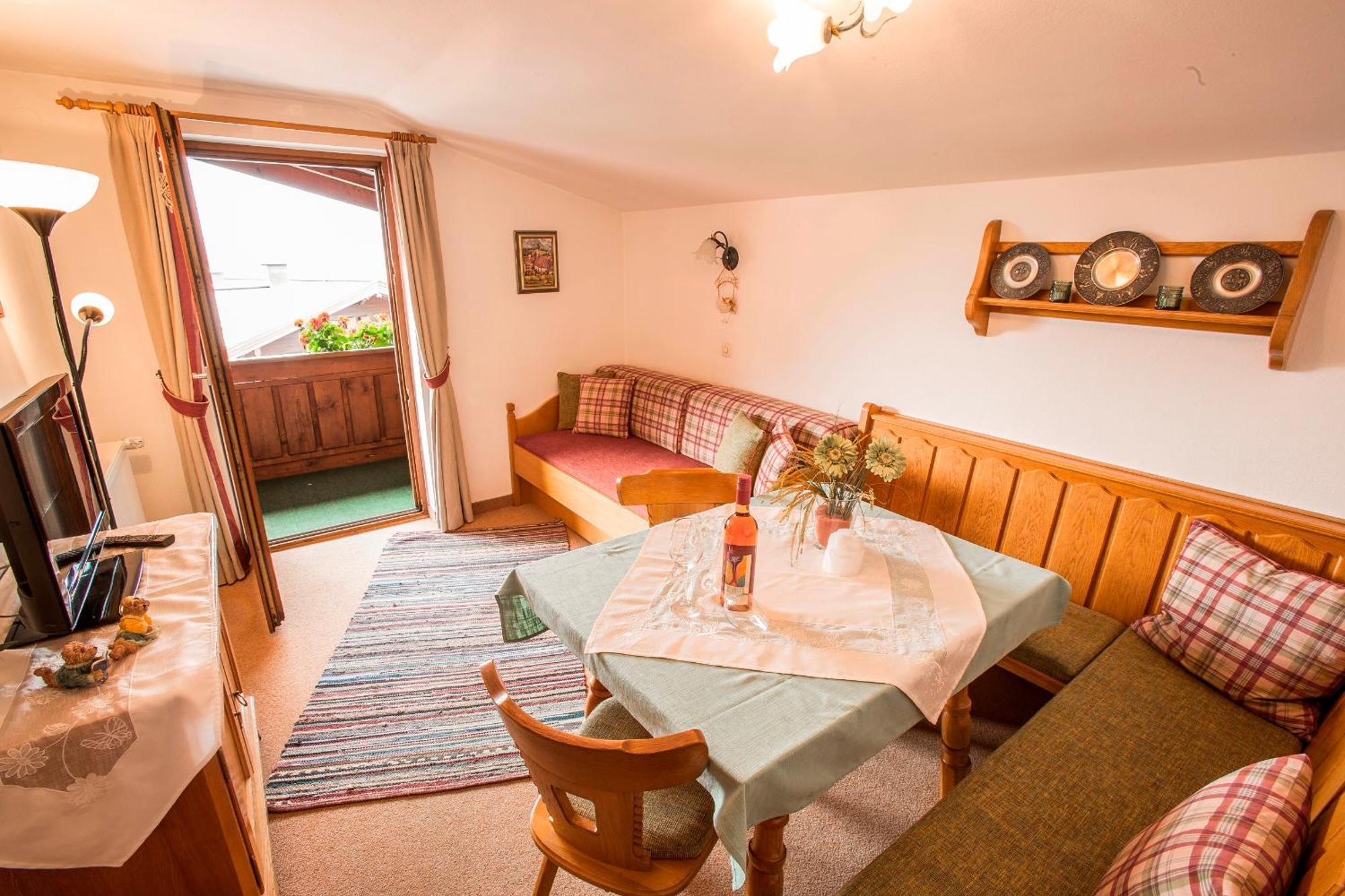 Hotel Gaestehaus Pretzner Reit im Winkl Esterno foto